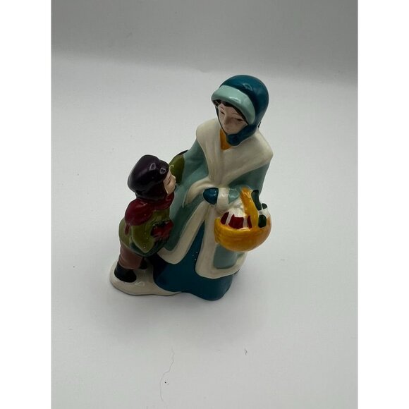 Avon McConnell’s Corners Christmas 1982 Figurine Woman & Child Vintage Japan 5” - Picture 1 of 7